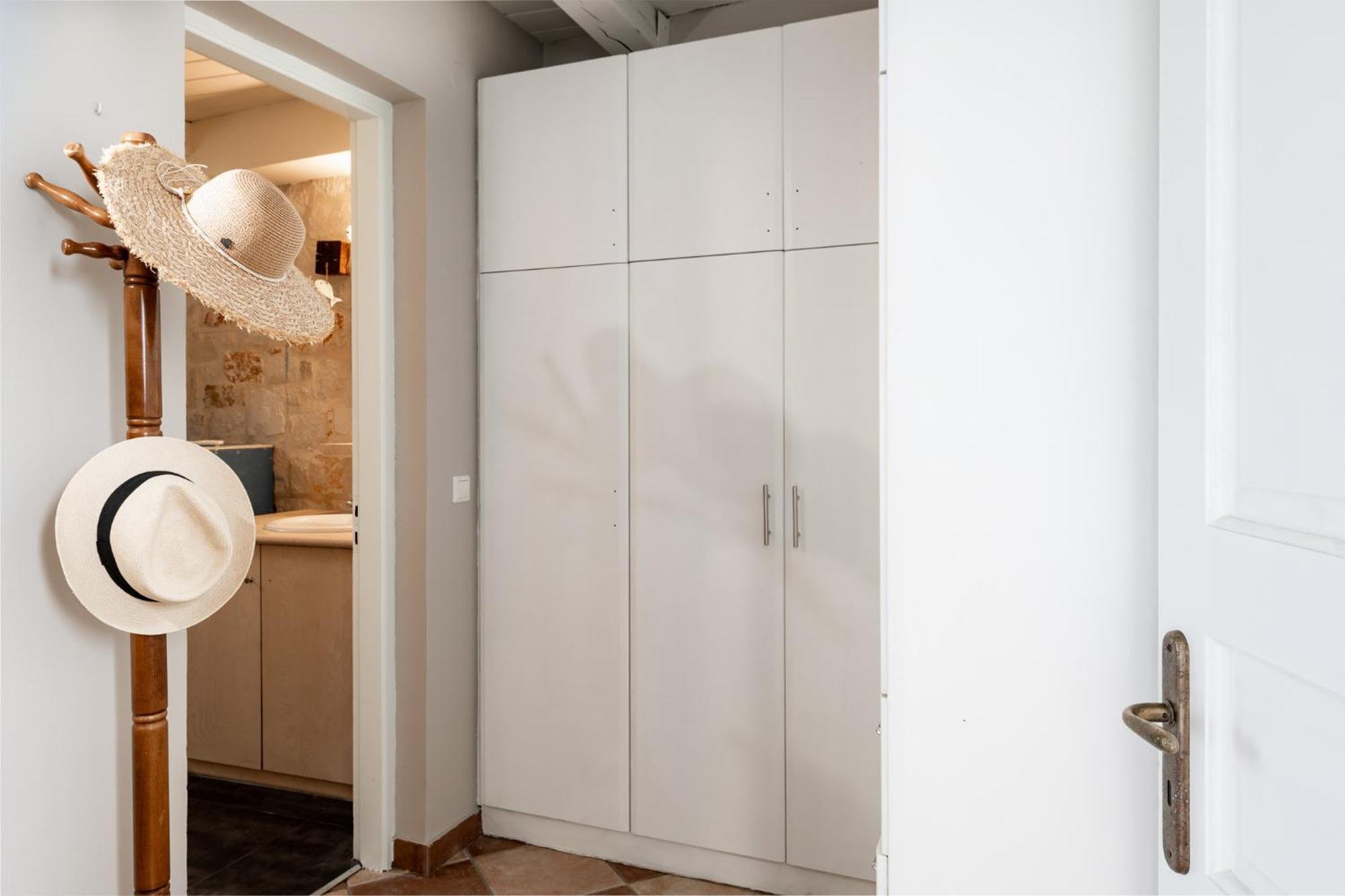 Orama Stone Apartments - Authentic Hospitality In A Historical Location, By Zantewize Номер фото