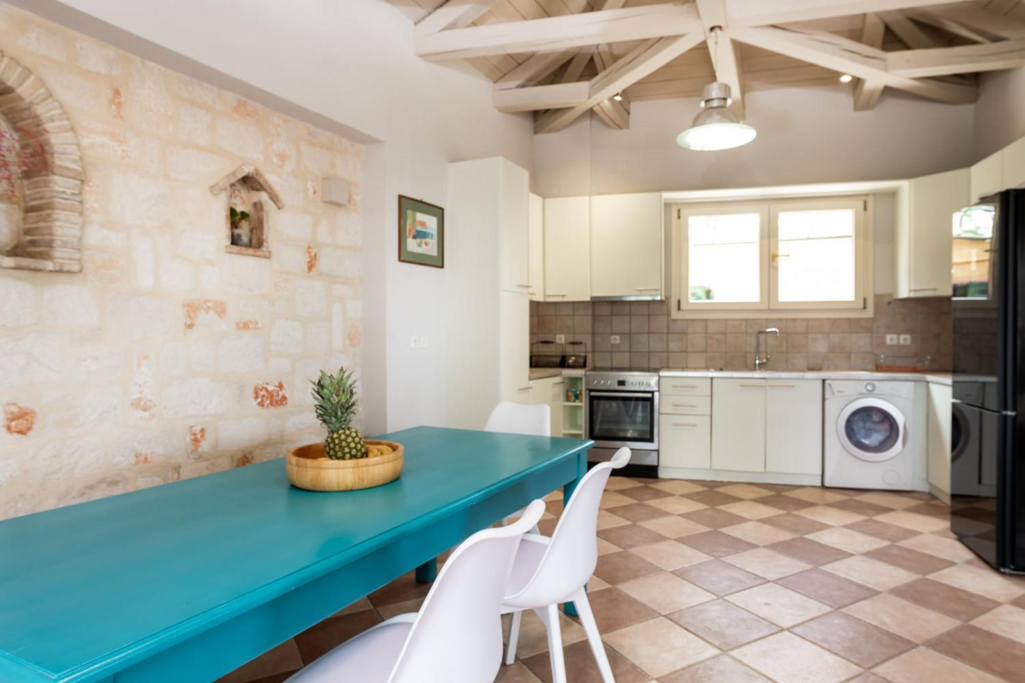 Orama Stone Apartments - Authentic Hospitality In A Historical Location, By Zantewize Номер фото